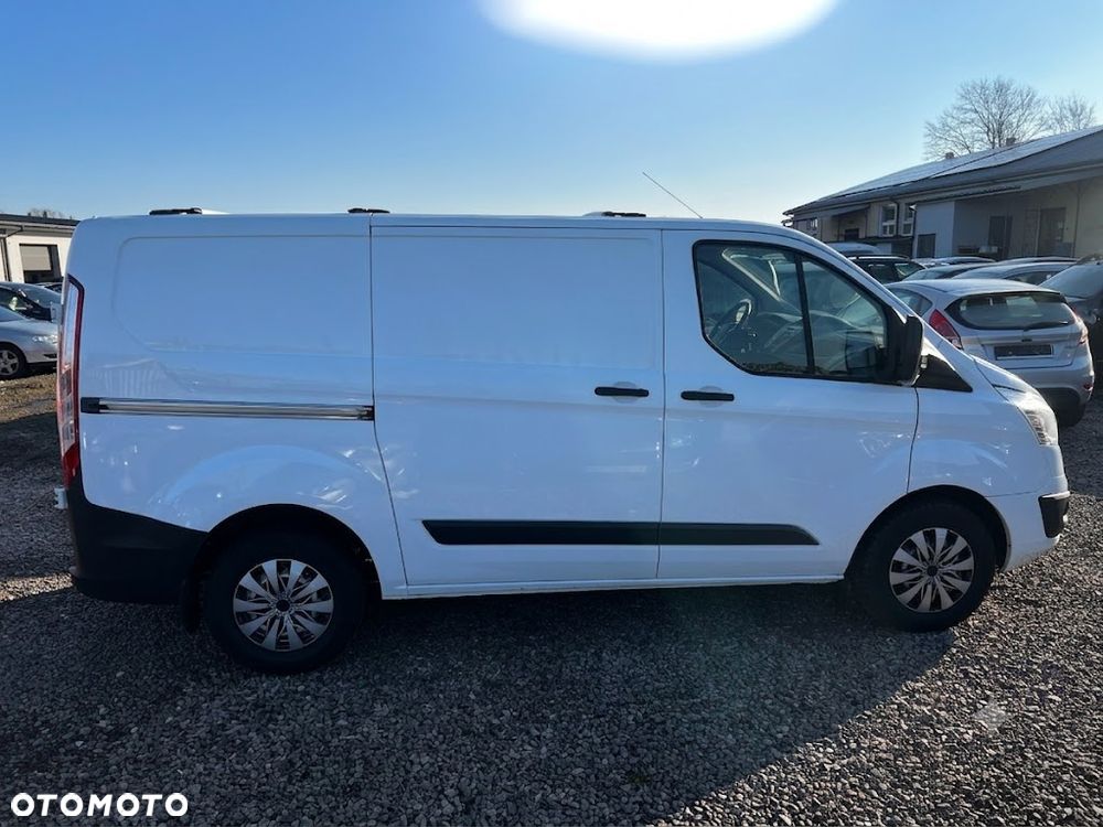 Ford Transit Custom - 11