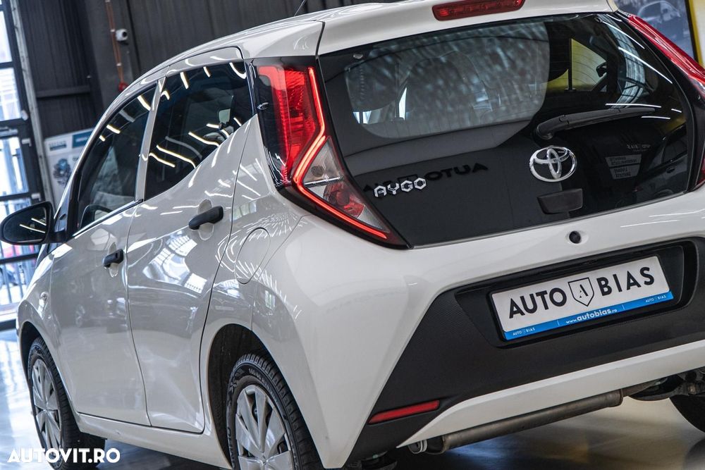 Toyota Aygo 1.0 VVY-I 5 usi X-style - 32