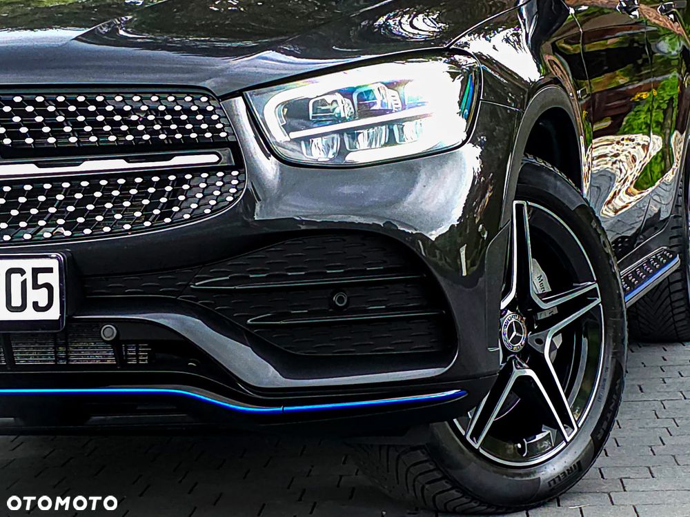 Mercedes-Benz GLC 350 e 4Matic 7G-TRONIC AMG Line - 15