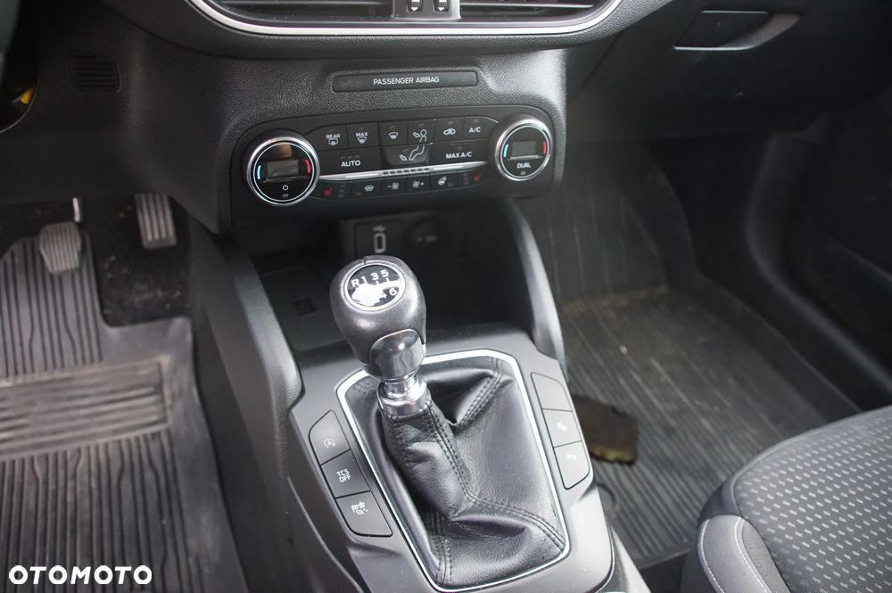 Auto na części - Ford Focus MK4 1.5 EcoBoost 150 KM YZDA JX6R-7F097-AHC Shadow Black 2019R Silnik Skrzynia Drzwi Szyba Klapa Lusterko Lampa Zderzak Deska Kokpit Sterownik Moduł Czujnik Licznik Wyświetlacz Kierownica - 14
