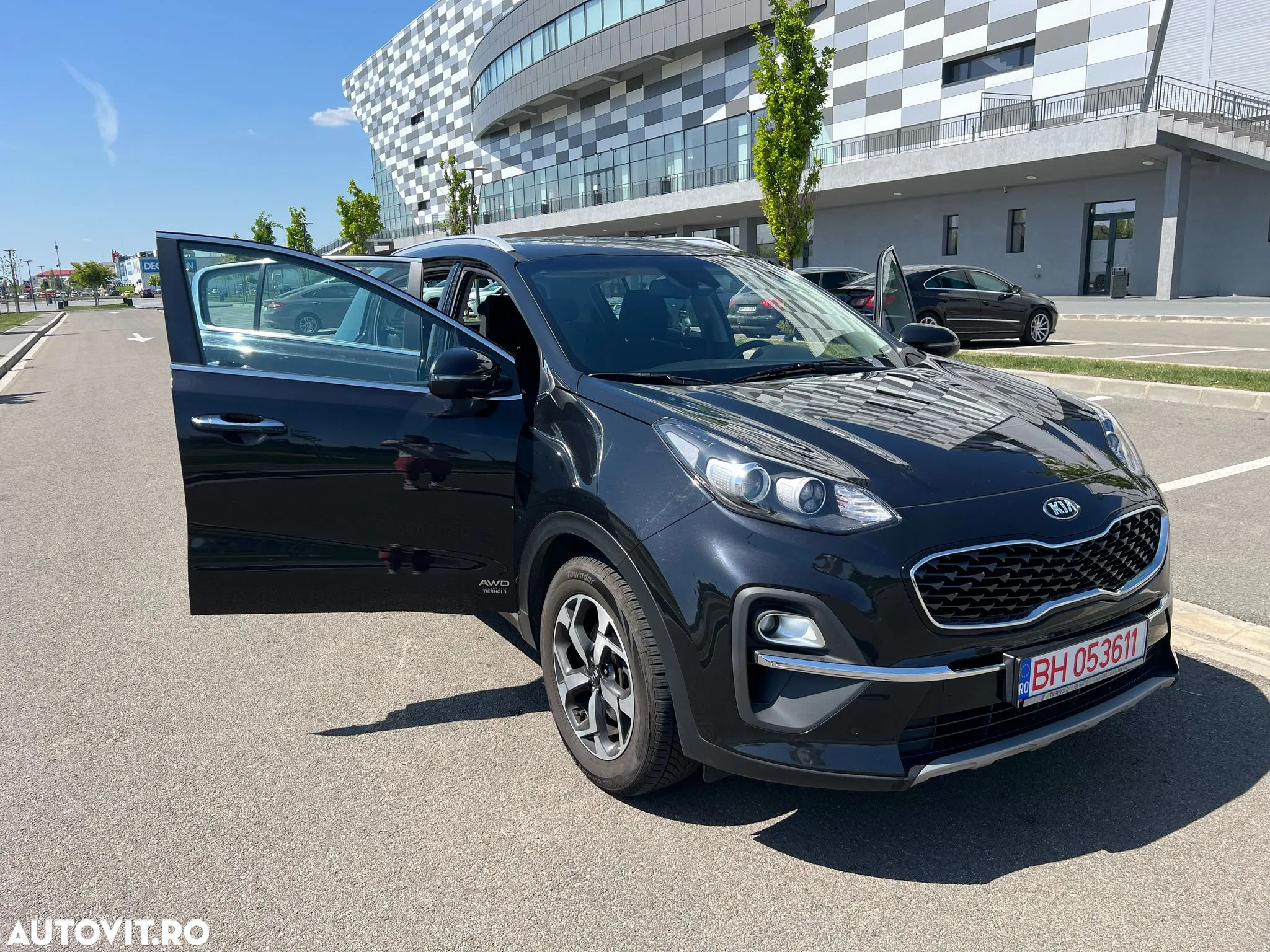 Kia Sportage 1.6 CRDI AWD Eco-Dynamics+ (48V M-H) DCT Black Edition - 5