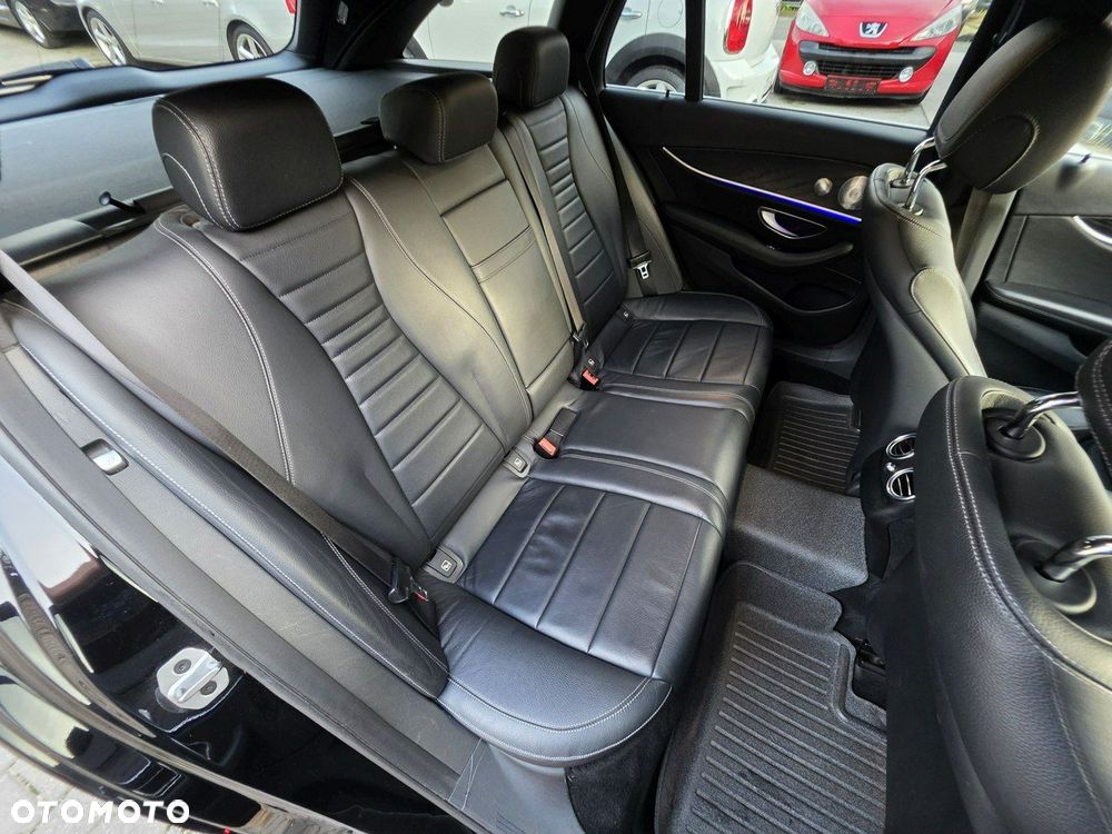 Mercedes-Benz Klasa E 220 d T 9G-TRONIC Avantgarde - 27