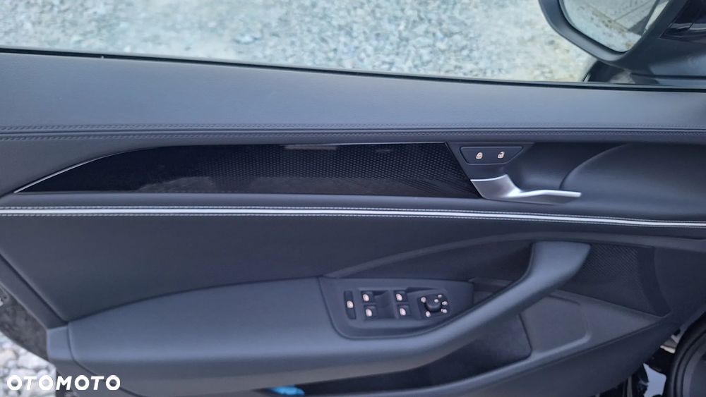 Volkswagen Passat 2.0 TDI SCR DSG Business - 14