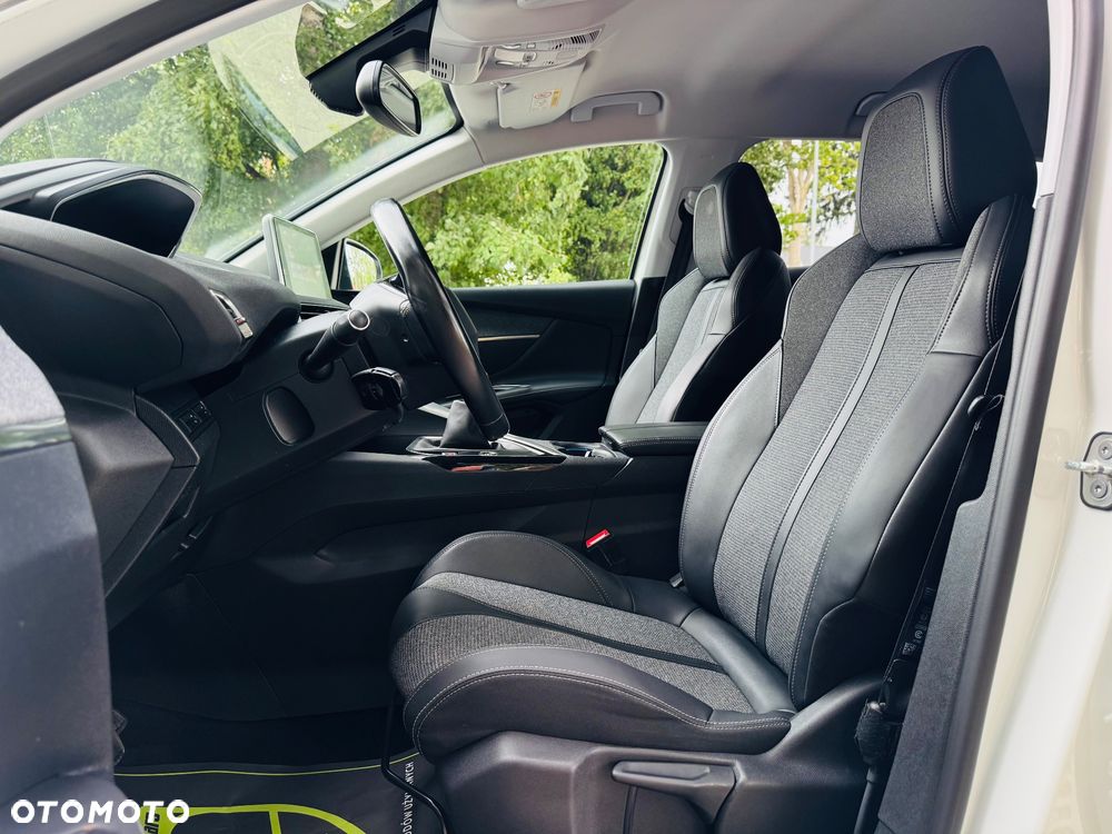 Peugeot 3008 BlueHDi 130 Stop & Start Allure Pack - 29
