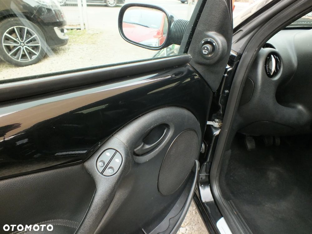 Ford KA 1.6 Sportka - 16