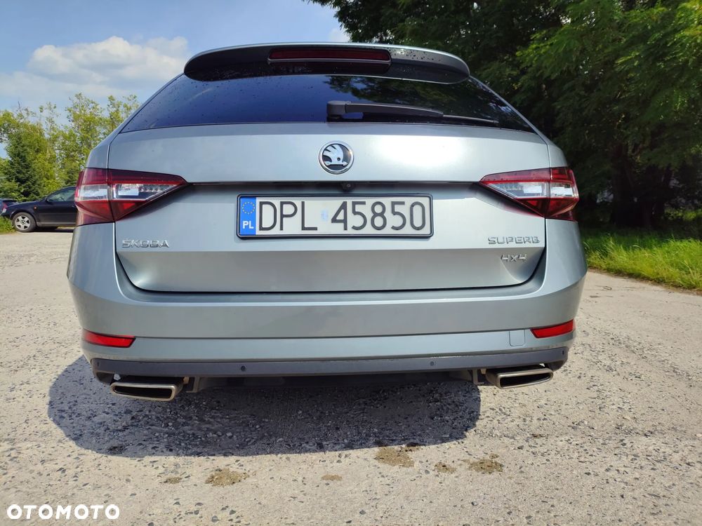 Skoda Superb 2.0 TSI 4x4 DSG Sportline - 3