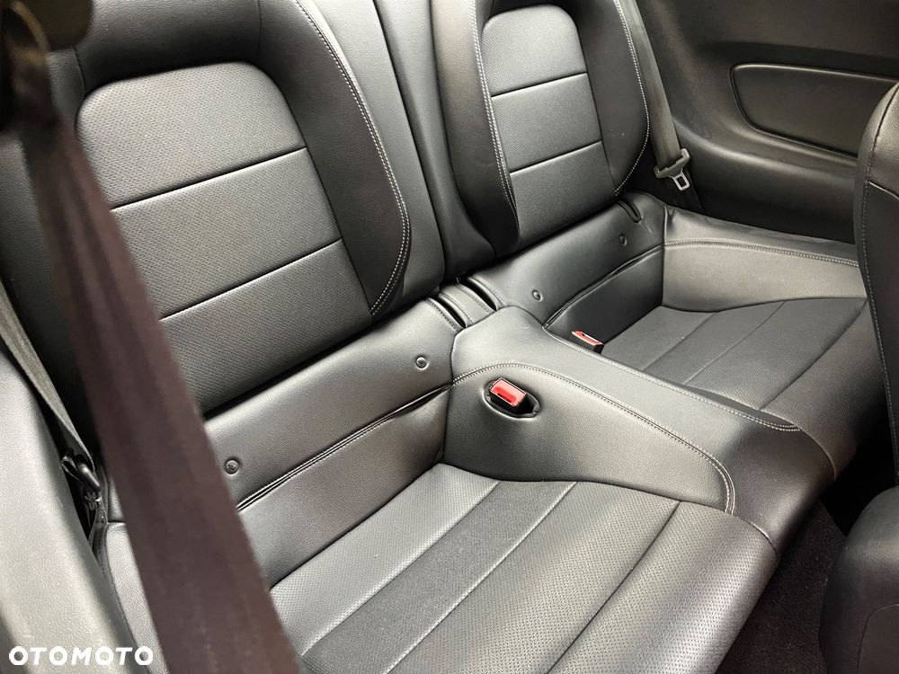 Ford Mustang 2.3 EcoBoost - 12