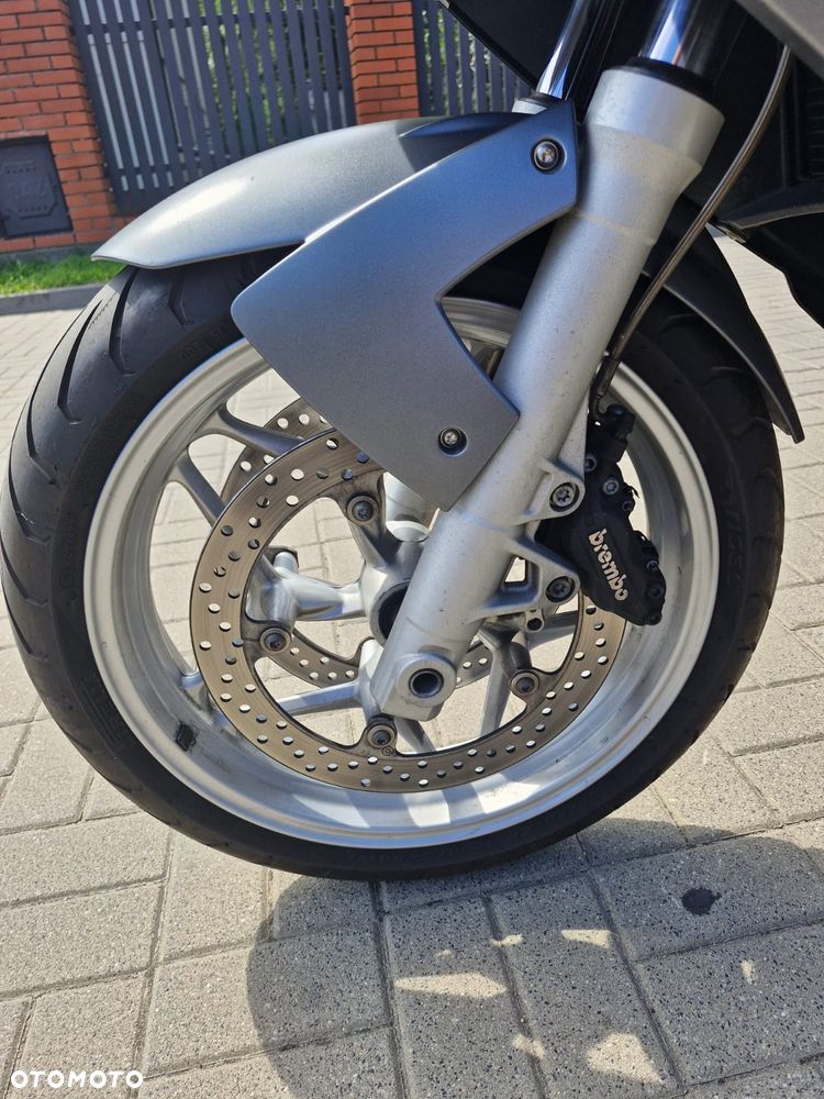 BMW F - 5