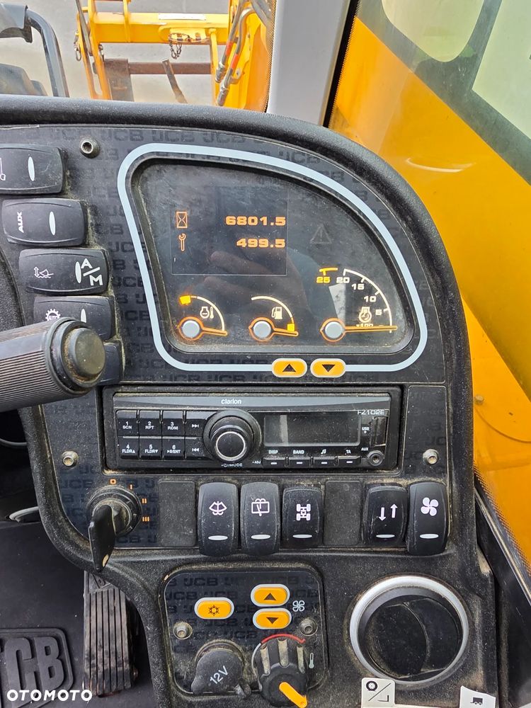 JCB 536 70 LP AGRI SUPER - 16