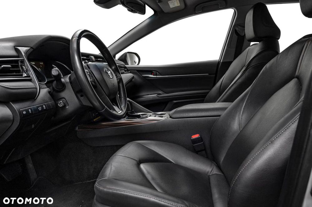 Toyota Camry 2.5 Hybrid Prestige CVT - 16