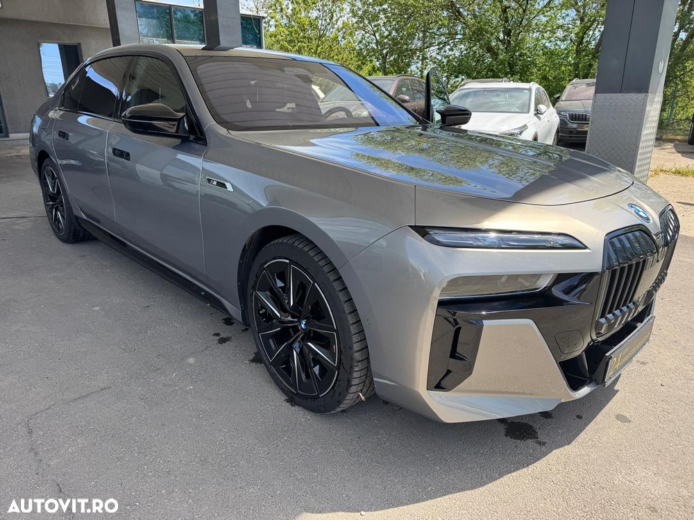 BMW M7 - 30