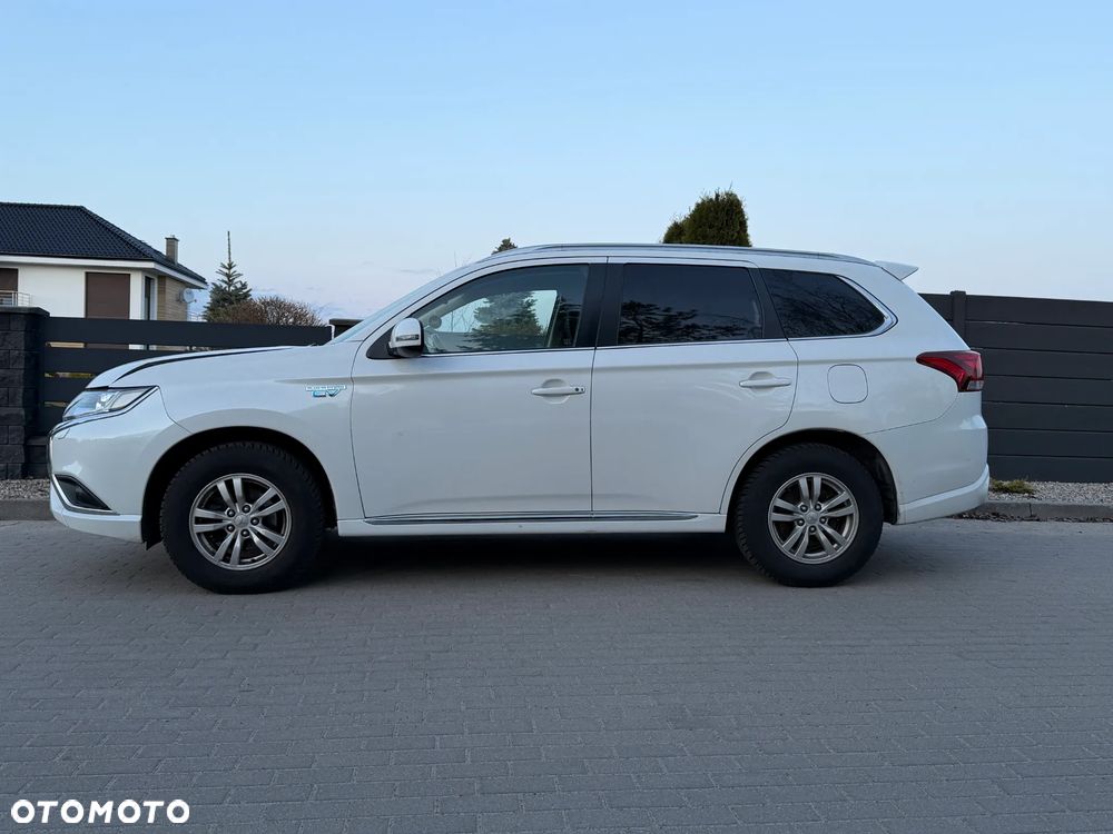 Mitsubishi Outlander Intense + - 1