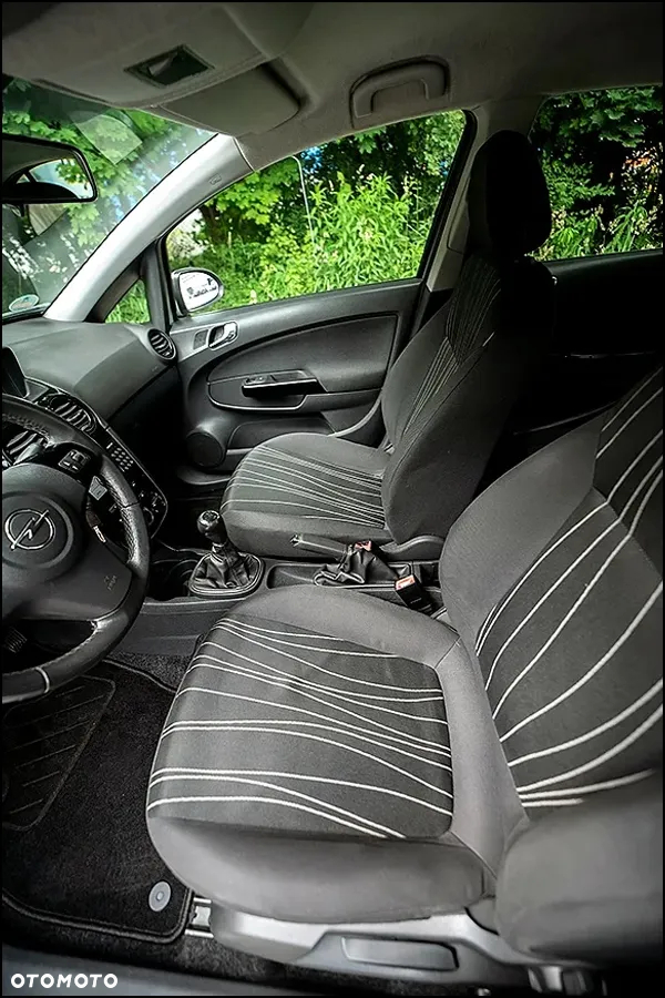 Opel Corsa - 31