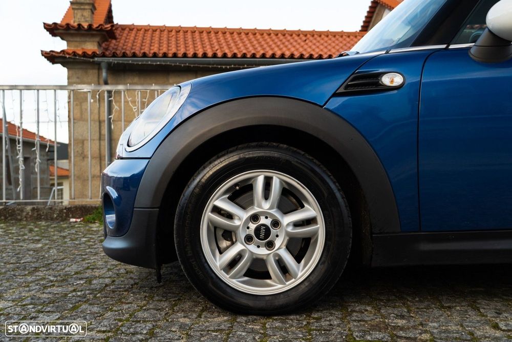 MINI 3 Portas One 1.6 - 18