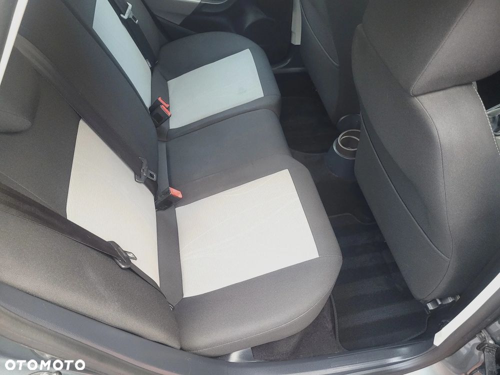 Seat Ibiza 1.4 16V Reference - 19