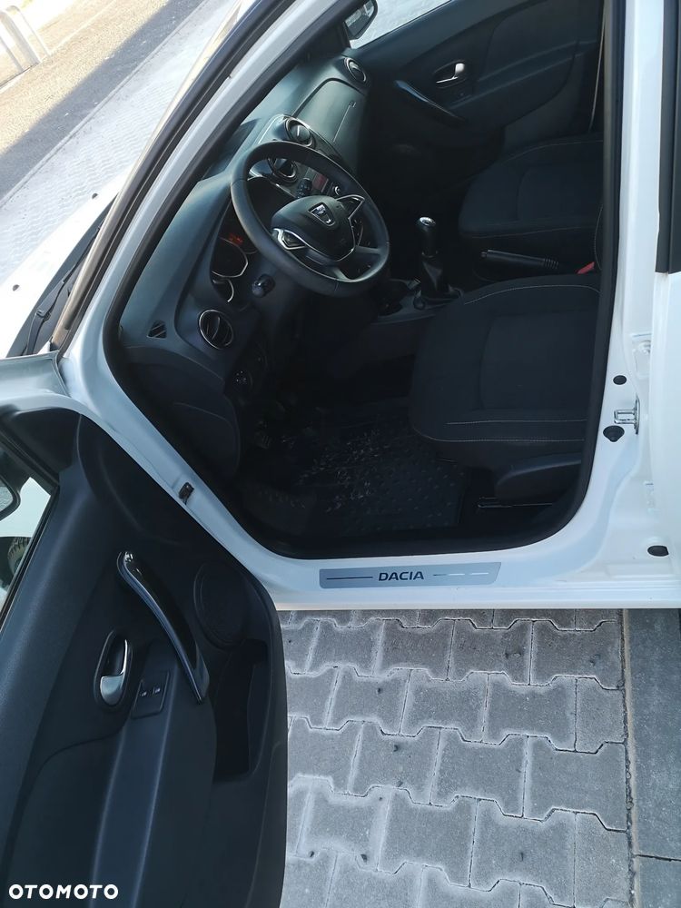 Dacia Logan 0.9 TCe Laureate S&S - 9