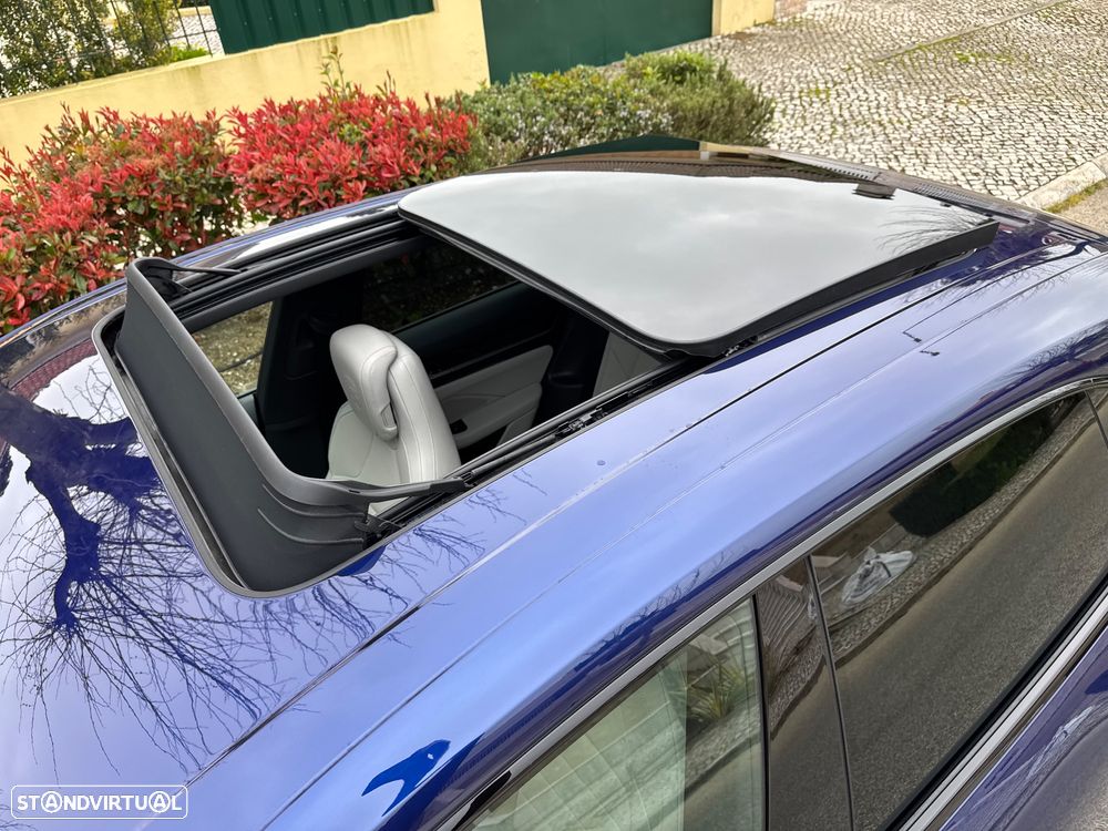 Porsche Macan Electric 4 - 55