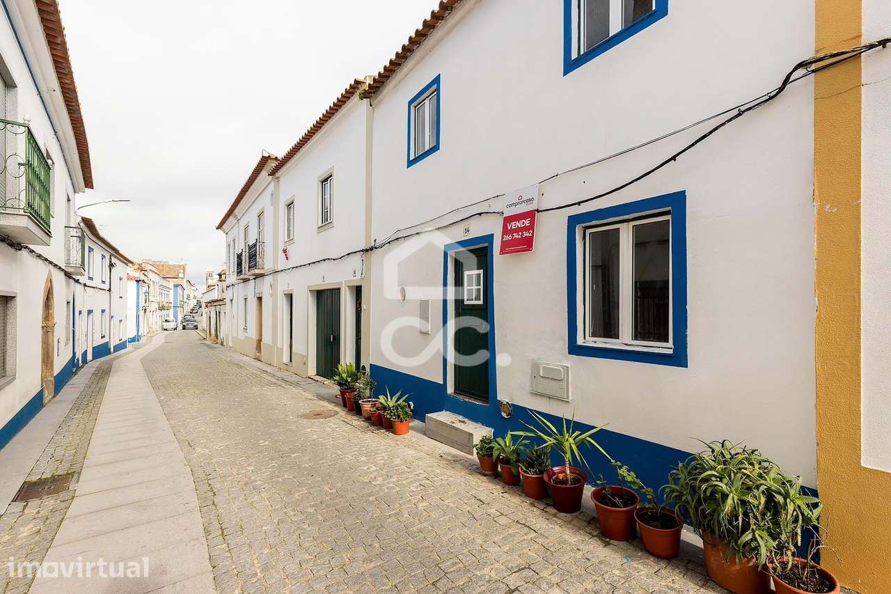 Moradia T5 com Quintal no Centro de Alcáçovas - Grande imagem: 2/34
