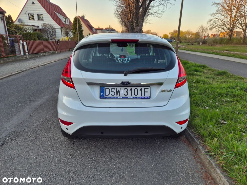Ford Fiesta 1.25 Titanium - 11