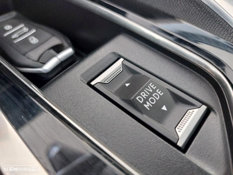 Peugeot 5008 1.2 PureTech Allure EAT8 - 39