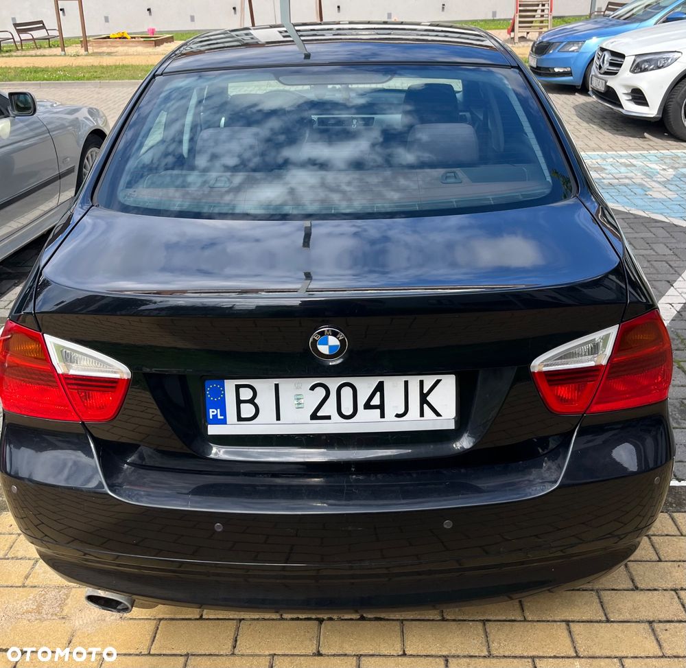 BMW Seria 3 318i - 6