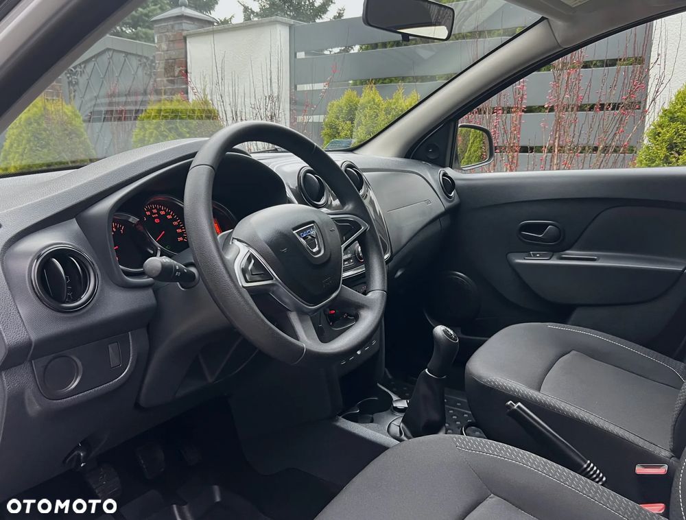 Dacia Sandero 1.0 SCe Laureate - 11