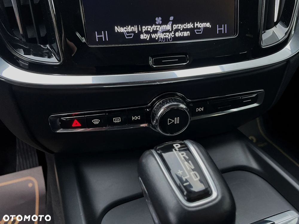 Volvo V60 D4 Geartronic Summum - 32