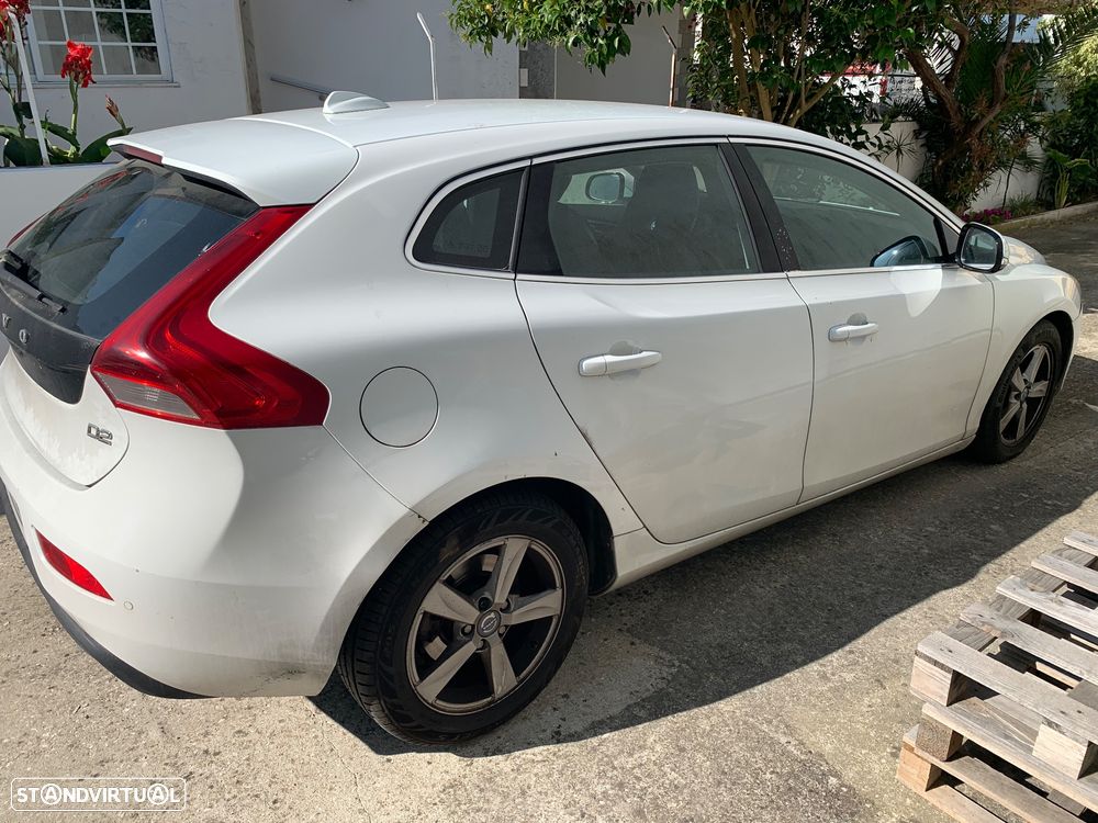 Volvo V40 D2 - 5
