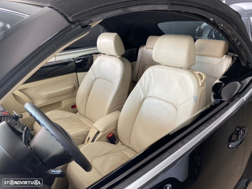 VW New Beetle Cabriolet 1.4 Top Couro - 17