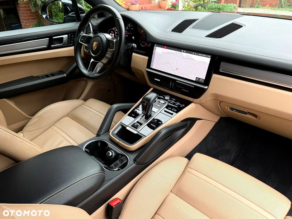 Porsche Cayenne S - 22