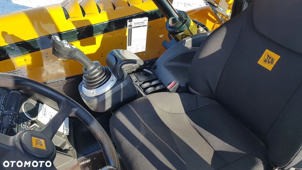 JCB 531-70 Agri Super 2018R - 25