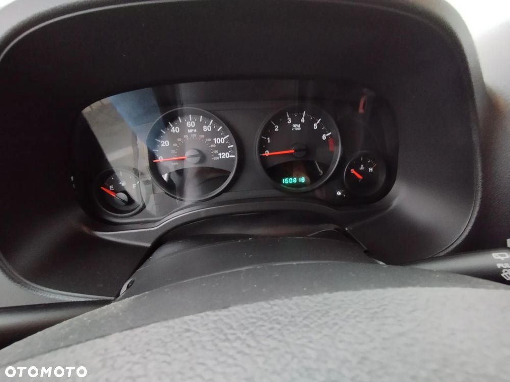 Jeep Patriot 2.4 Limited CVT2 - 9