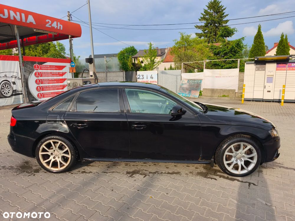 Audi A4 Limousine - 3