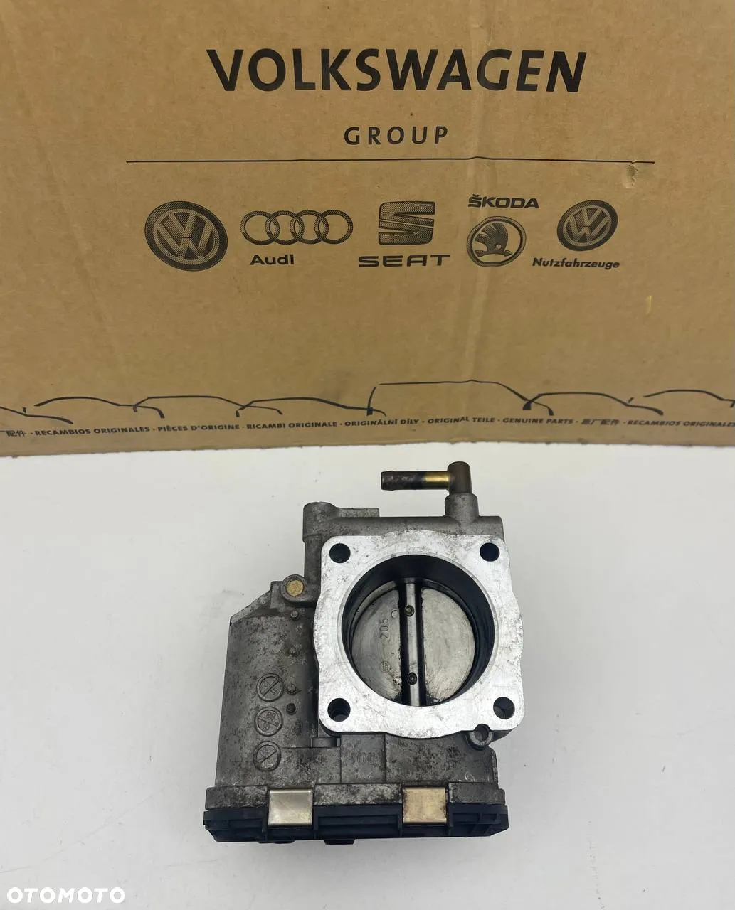 ORYGINALNA PRZEPUSTNICA  AUDI SEAT SKODA VOLKSWAGEN PASSAT 036133062D - 2