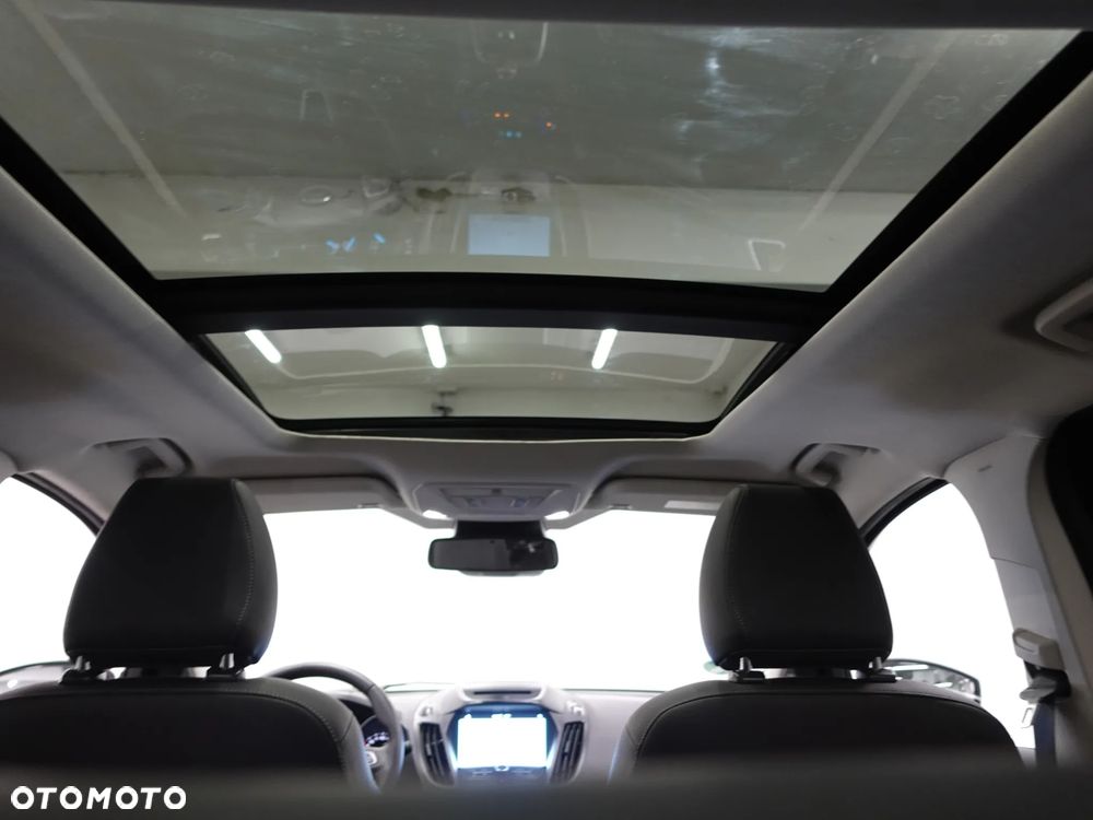 Ford Kuga - 26