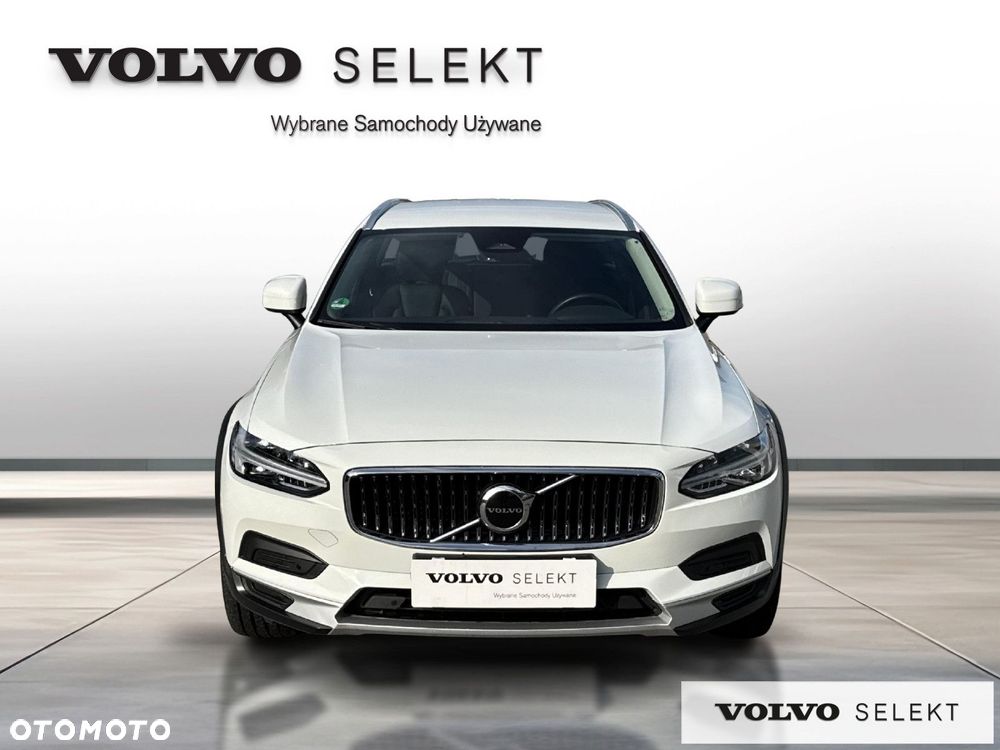 Volvo V90 Cross Country - 9