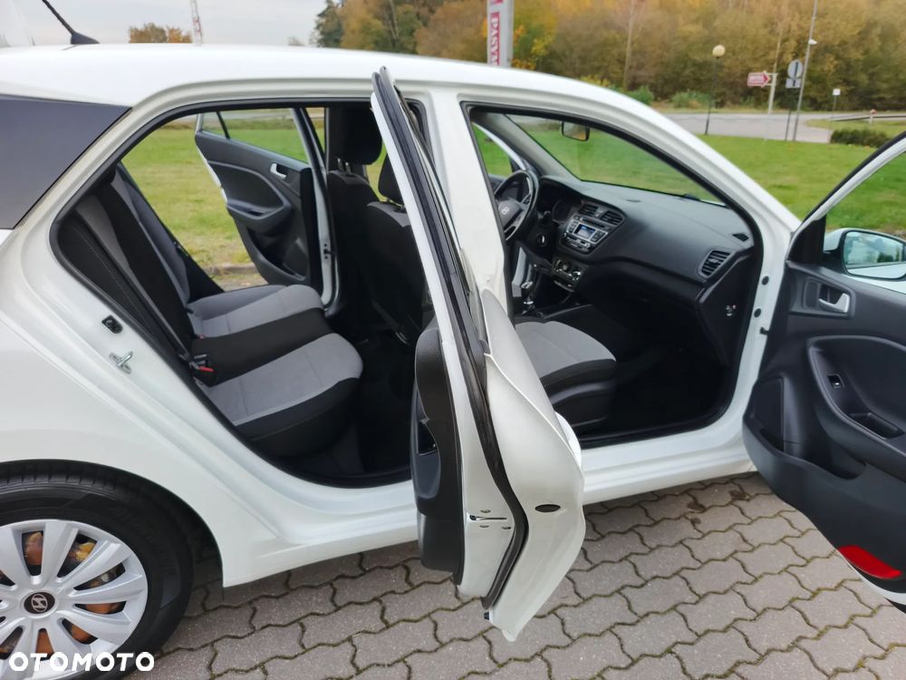 Hyundai i20 1.1 CRDi Style - 6