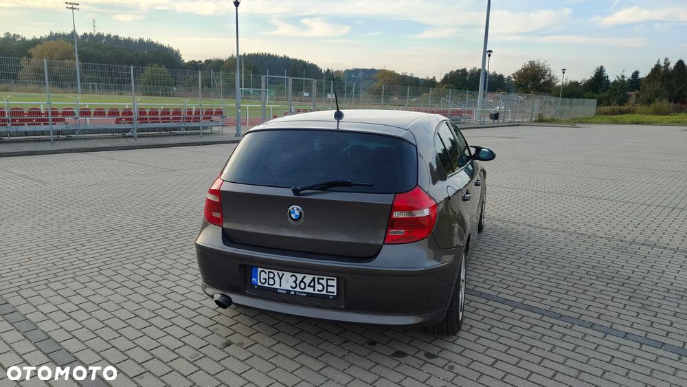 BMW Seria 1 116d - 4