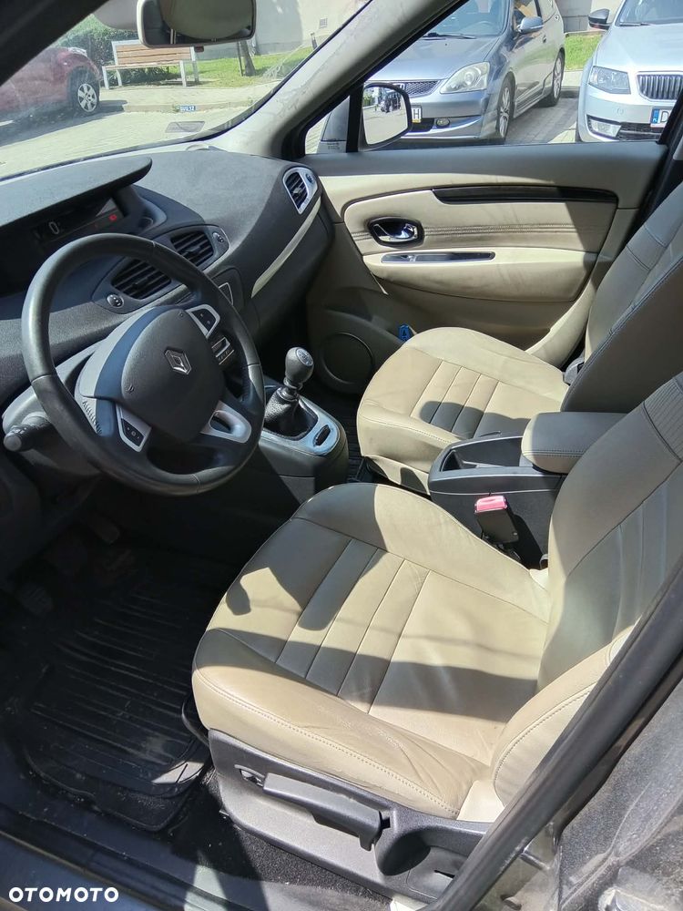 Renault Scenic 1.6 dCi Energy Bose Edition S&S - 6