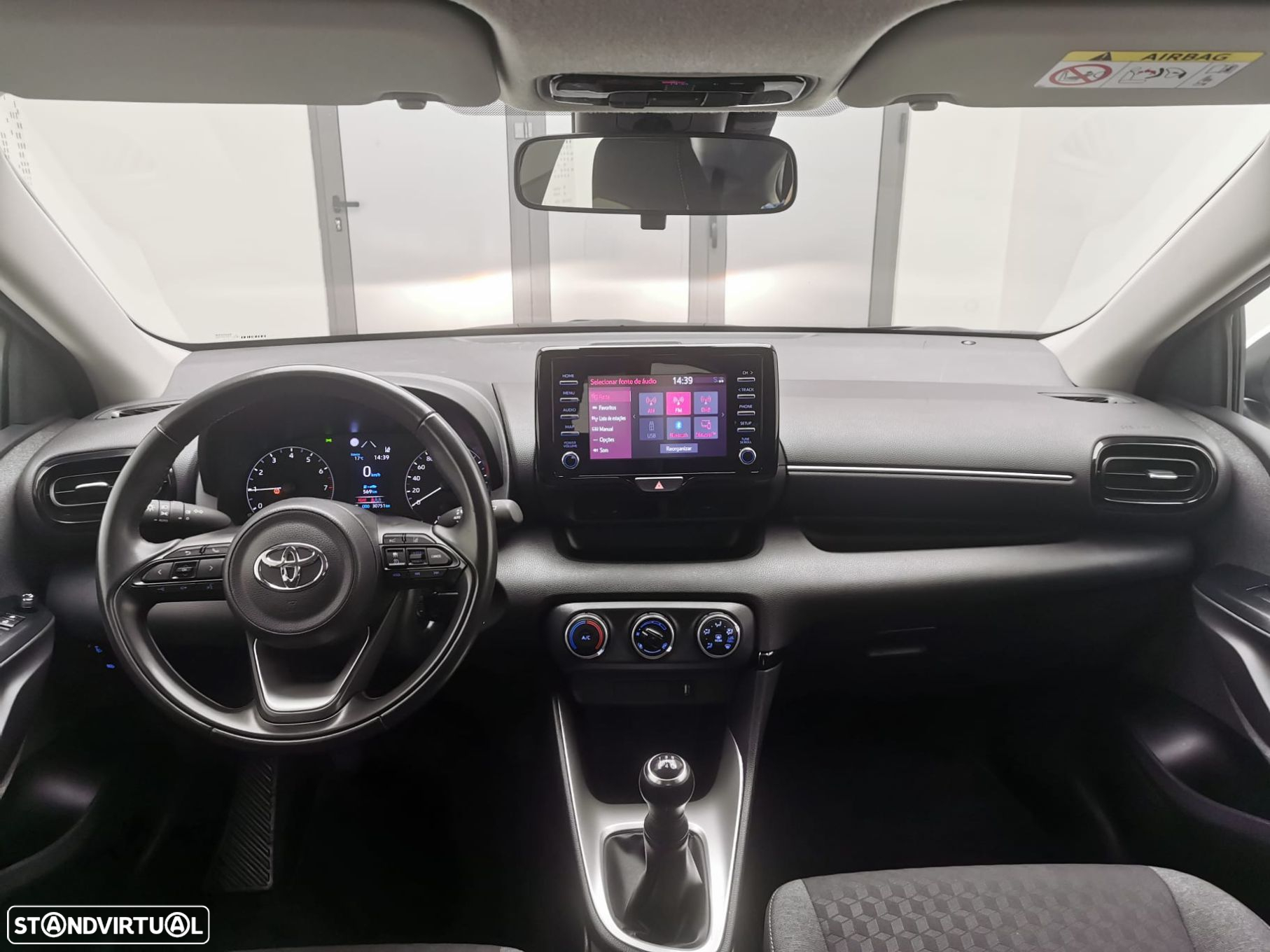 Toyota Yaris 1.0 VVT-i Comfort Plus - 17