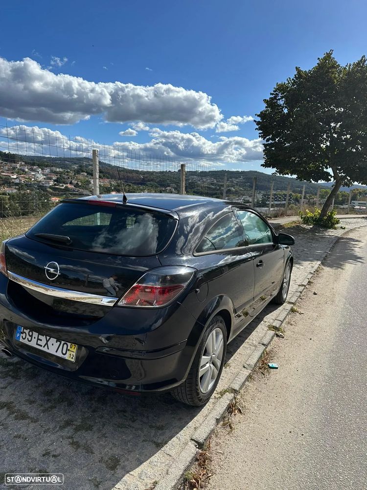 Opel Astra GTC 1.7 CDTi - 4