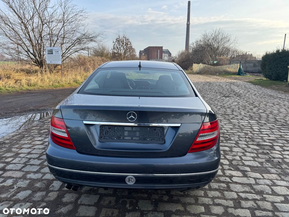 Mercedes-Benz Klasa C 180 (BlueEFFICIENCY) - 7
