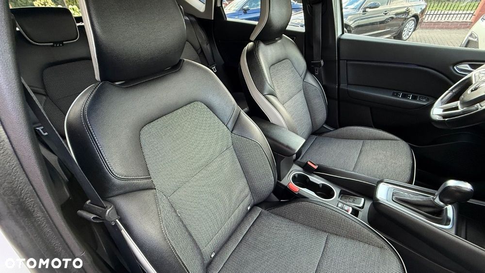 Renault Captur - 29