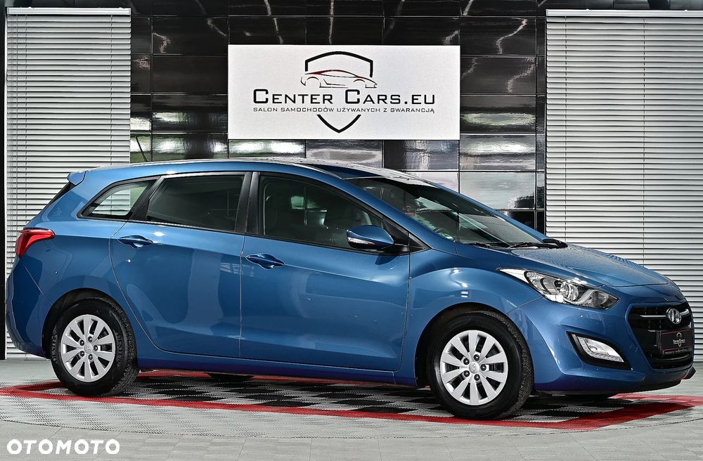 Hyundai i30 blue 1.6 CRDi Trend - 15