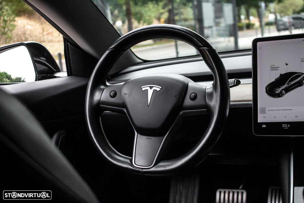Tesla Model 3 Performance Dual Motor AWD - 24