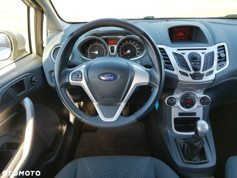Ford Fiesta - 13