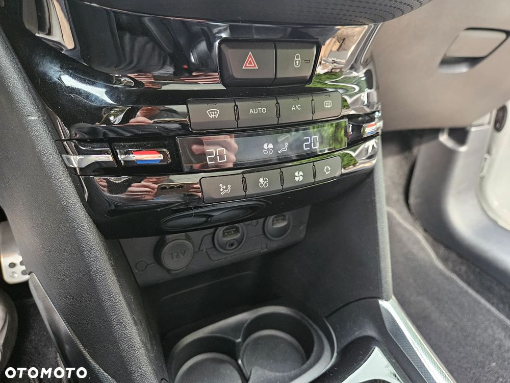 Peugeot 2008 e-HDi FAP 115 STOP & START Allure - 13