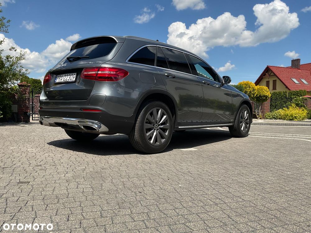 Mercedes-Benz GLC 250 4Matic 9G-TRONIC AMG Line - 4