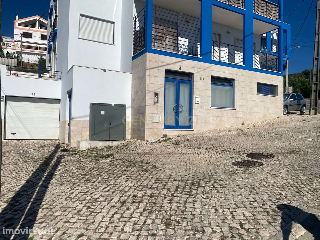 Loja convertida em Apartamento T1 com Garagem na Trafaria, Pica Galo - Grande imagem: 5/5