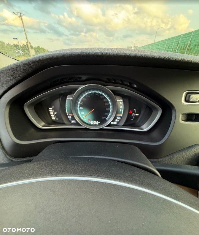 Volvo V40 D2 Summum - 15